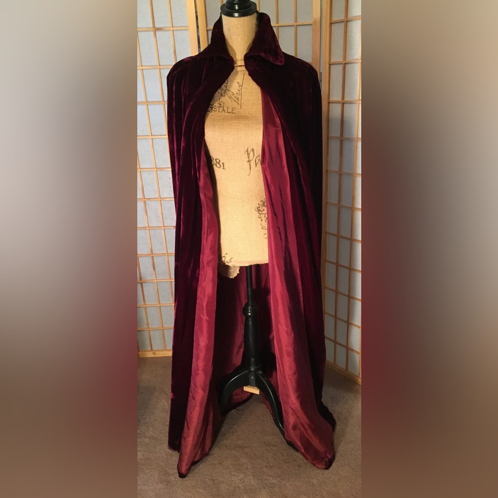 Vintage 1960’s burgundy, velvet cape